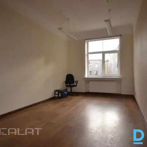 Izīrē biroju Stabu iela 47