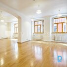 Izīrē komerctelpas Rīgā