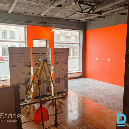 Iznomā telpas uz Brīvības ielas Iznomā telpas uz Brīvības ielas
