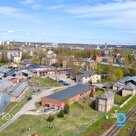 Iespēja Tavam biznesam Jelgavā! Tiek pārdots plašs un funkcionāls nekustamā īpašuma komplekss Jelgavā, Pasta ielā 56 ar vairākām palīgēkām