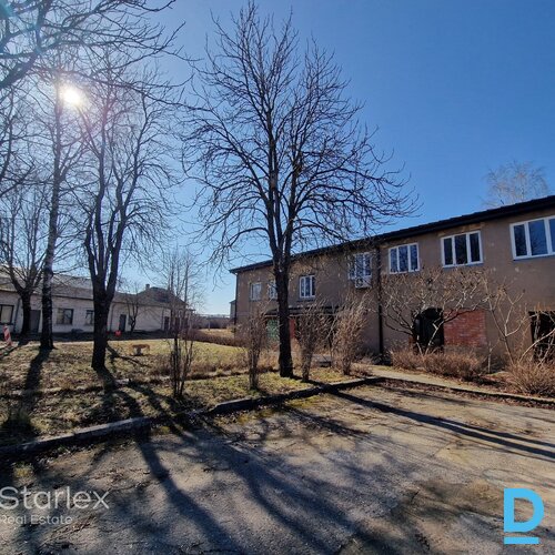 Iespēja Tavam biznesam Jelgavā! Tiek pārdots plašs un funkcionāls nekustamā īpašuma komplekss Jelgavā, Pasta ielā 56 ar vairākām palīgēkām