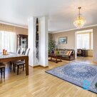 Izīrē māju Jūrmalā