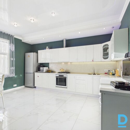 Pārdošanā divstāvu privātmāja ar 646 m² zemes gabalu klusā vietā Ogrē.Māja celta