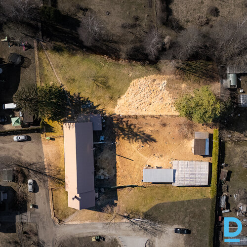 Pārdod māju Ziedkalnu iela 12