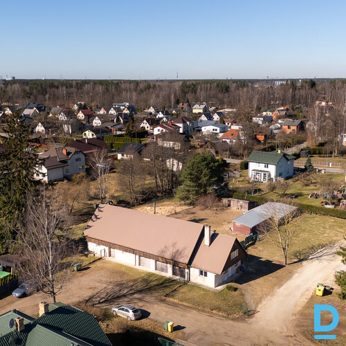 Pārdod māju Ziedkalnu iela 12