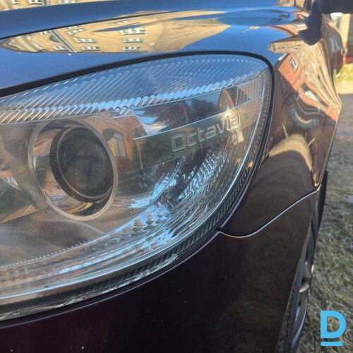 Pārdodu Skoda Octavia 2012 facelift liftback labā stāvoklī.