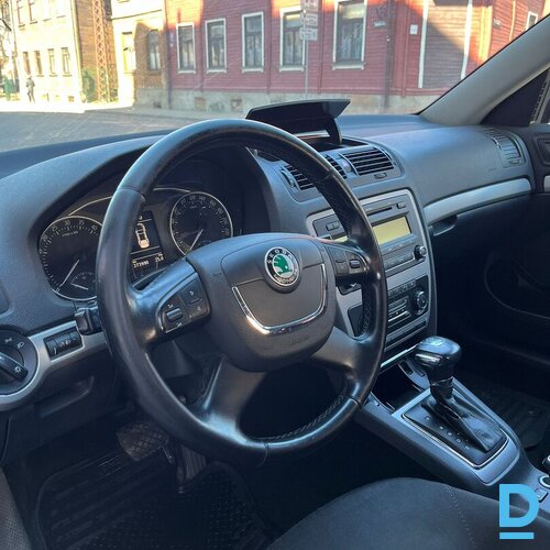 Pārdodu Skoda Octavia 2012 facelift liftback labā stāvoklī.