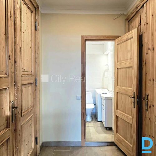 Izīrē dzīvokli Rīgā