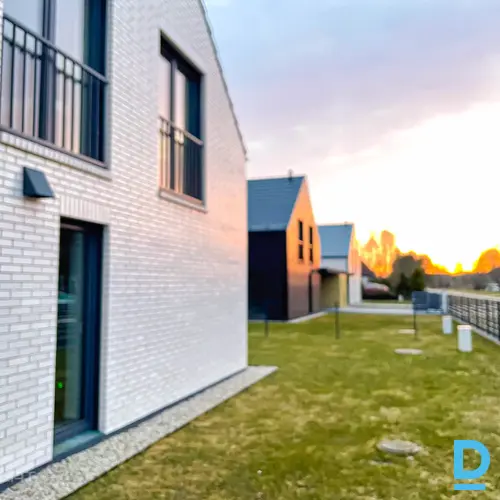 Pārdod mājas Sila iela 28