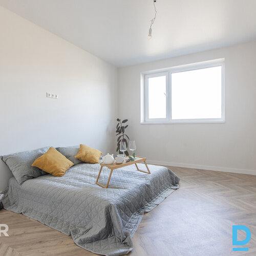 Divģimeņu mājas daļa Līčos pie Juglas upes – daba, privātums un pilsētas tuvumsP