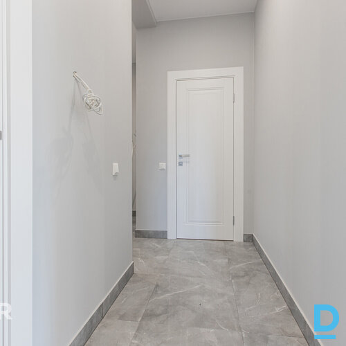 Divģimeņu mājas daļa Līčos pie Juglas upes – daba, privātums un pilsētas tuvumsP