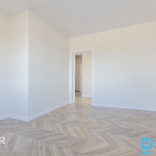 Divģimeņu mājas daļa Līčos pie Juglas upes – daba, privātums un pilsētas tuvumsP