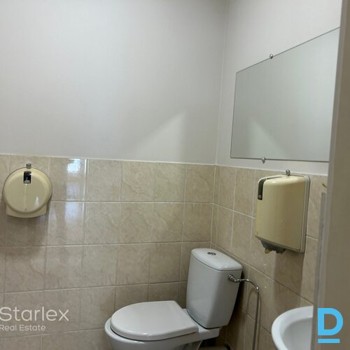 270 m² birojs VEF rajonā – 8 €/m² | kabineti + open space