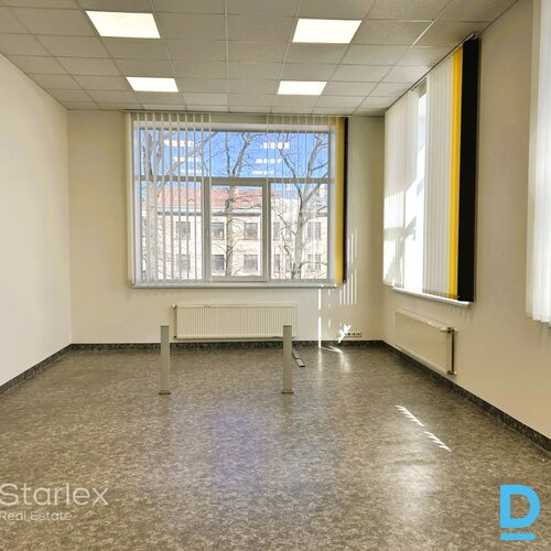 270 m² birojs VEF rajonā – 8 €/m² | kabineti + open space