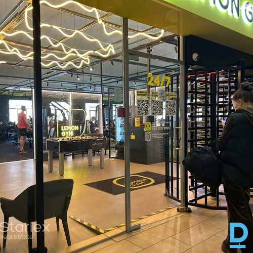 270 m² birojs VEF rajonā – 8 €/m² | kabineti + open space