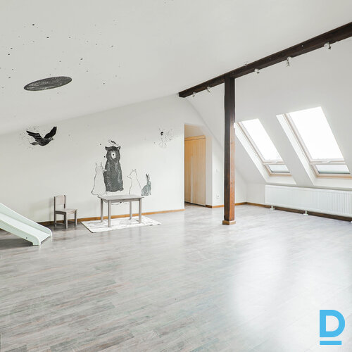 Pārdod māju Ievu iela 19