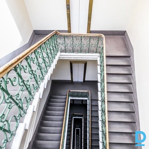 Biroja telpas Rīgas centrā pie Vanšu tilta