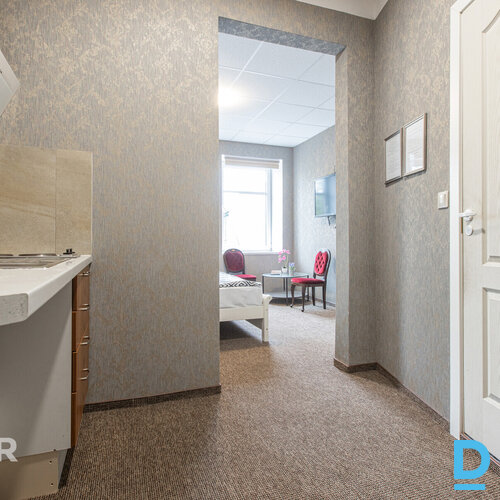 Pārdod ienesīgu īstermiņa īres īpašumu – dzīvojamā māja ar 5 dzīvokļiem, Rīgā, L