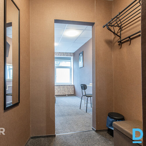 Pārdod ienesīgu īstermiņa īres īpašumu – dzīvojamā māja ar 5 dzīvokļiem, Rīgā, L