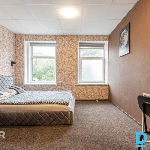 Pārdod ienesīgu īstermiņa īres īpašumu – dzīvojamā māja ar 5 dzīvokļiem, Rīgā, L