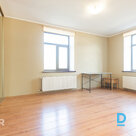A quiet 2-room apartment is available on the high first floor in a pre-war build