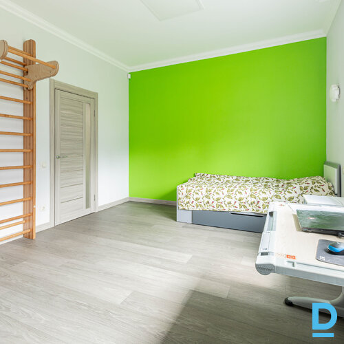 Pārdod māju Silaputninu iela 22