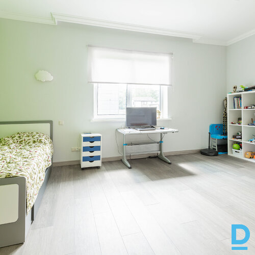 Pārdod māju Silaputninu iela 22