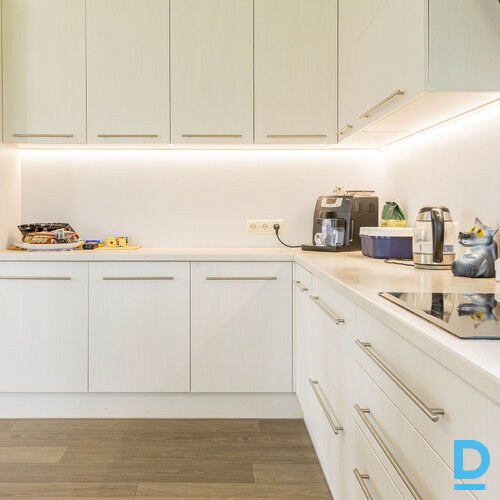 Pārdod māju Silaputninu iela 22