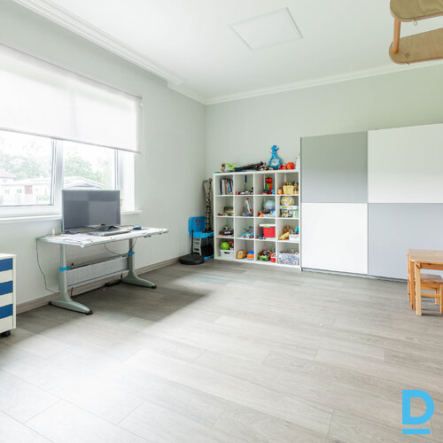 Pārdod māju Silaputninu iela 22