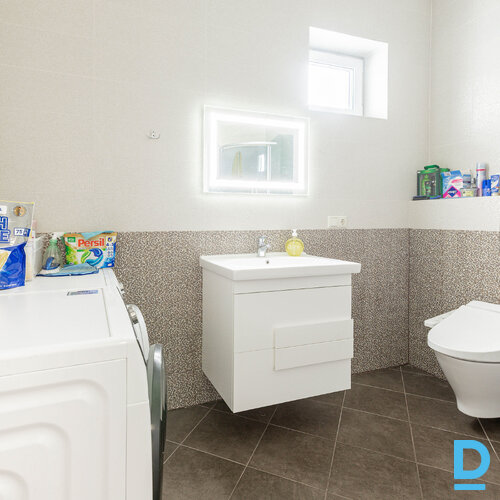 Pārdod māju Silaputninu iela 22