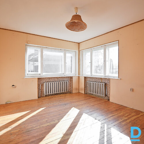 Pārdod māju Penkules iela 26