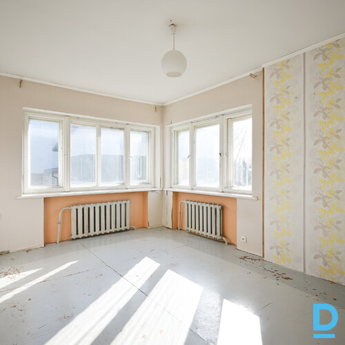 Pārdod māju Penkules iela 26