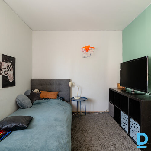 Pārdod māju Kooperatīva iela 22