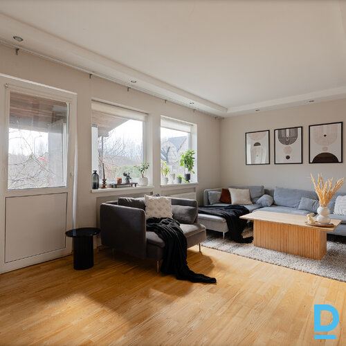 Pārdod māju Kooperatīva iela 22