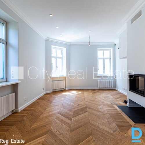 Izīrē dzīvokli Rīgā