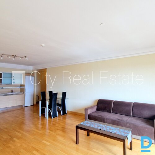 Izīrē dzīvokli Rīgā