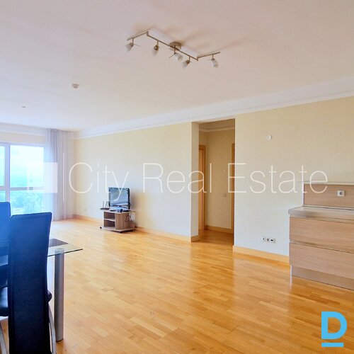 Izīrē dzīvokli Rīgā