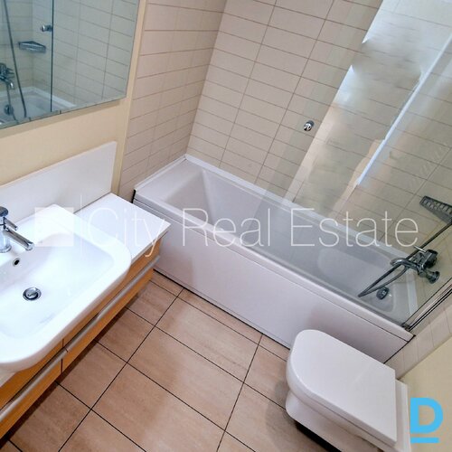 Izīrē dzīvokli Rīgā