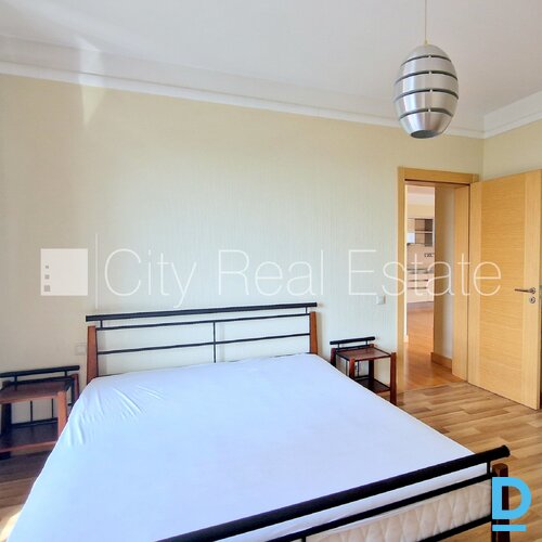 Izīrē dzīvokli Rīgā