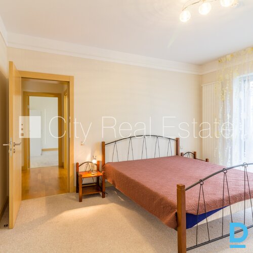 Izīrē dzīvokli Rīgā