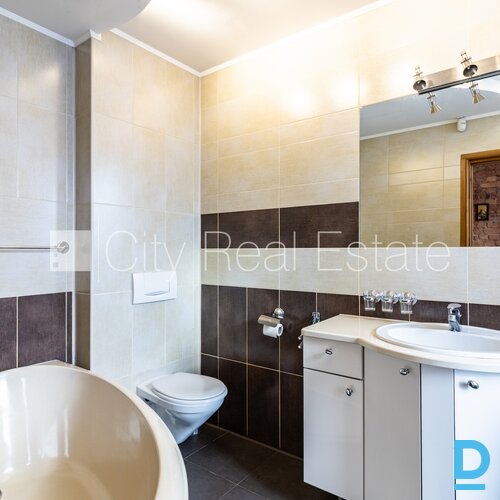 Izīrē dzīvokli Rīgā