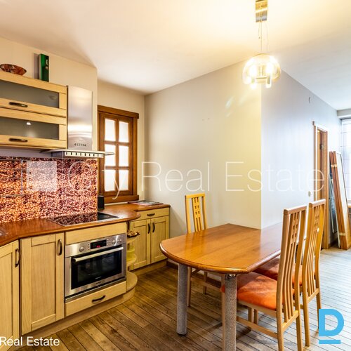 Izīrē dzīvokli Rīgā