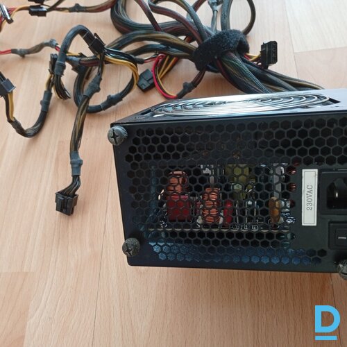 Pārdod FSP hyper series HP700 Barošanas bloks