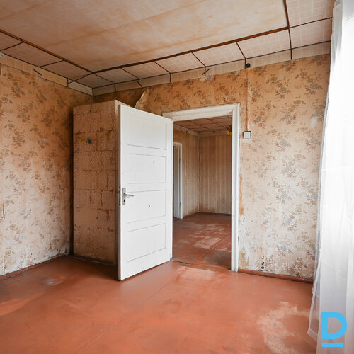 Pārdod māju Smilšu iela 28