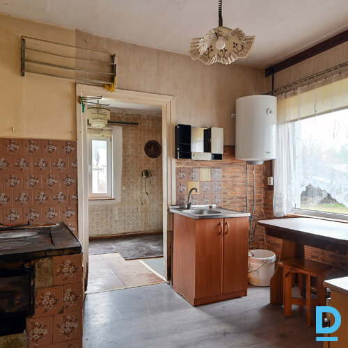 Pārdod māju Smilšu iela 28