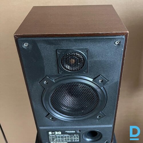 Pārdod RADIOTEHNIKA S 30 tumbas, skandas ar statņiem