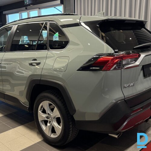 Pārdod Toyota Rav4 2.0i, 2021 Pārdod Toyota Rav4 2.0i, 2021