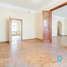 Spacious family apartment in the center of Riga with a bay window and an elevator