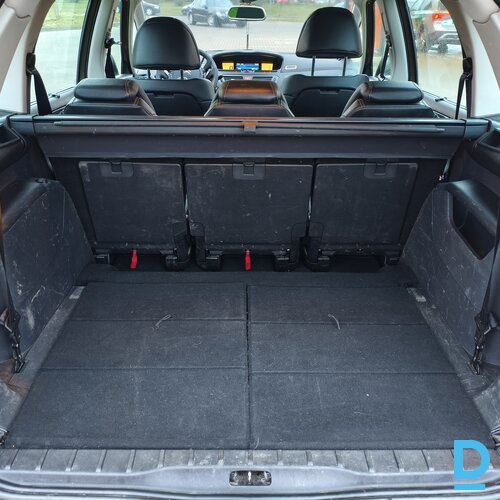 Pārdod Citroen C4 Picasso, 2012