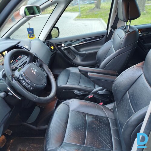 Pārdod Citroen C4 Picasso, 2012